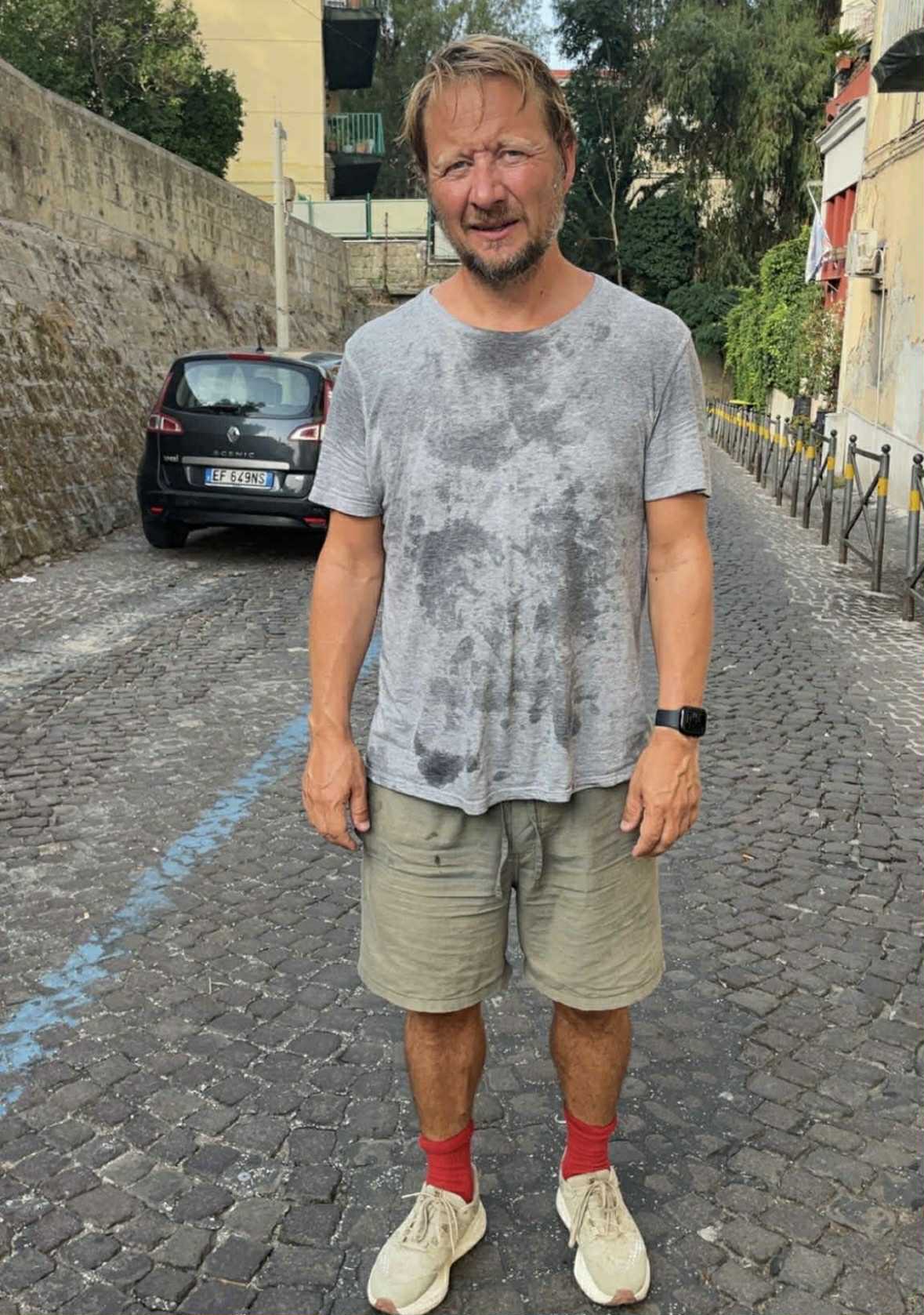 En svett Boms på morgentur til borgen